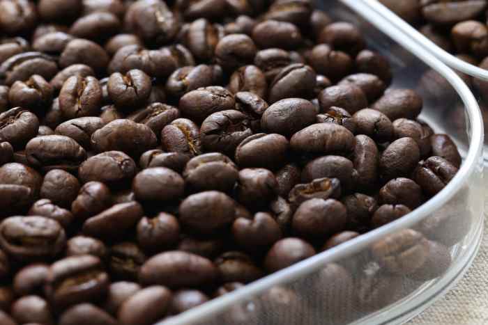 The nation of kona cultivates coffee beans